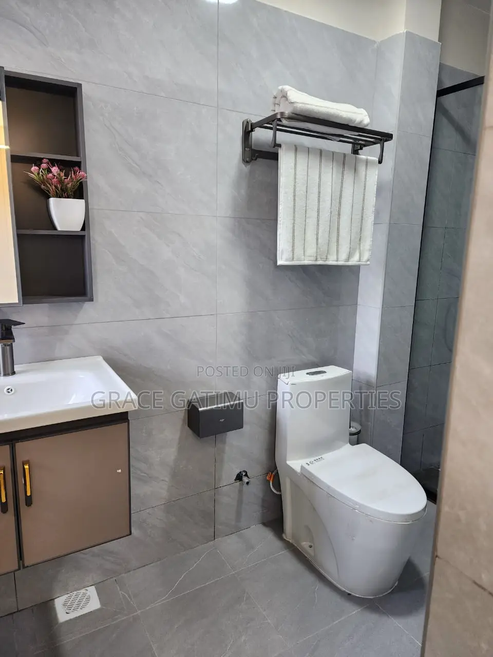 1bdrm Apartment in Muthithi Road for sale