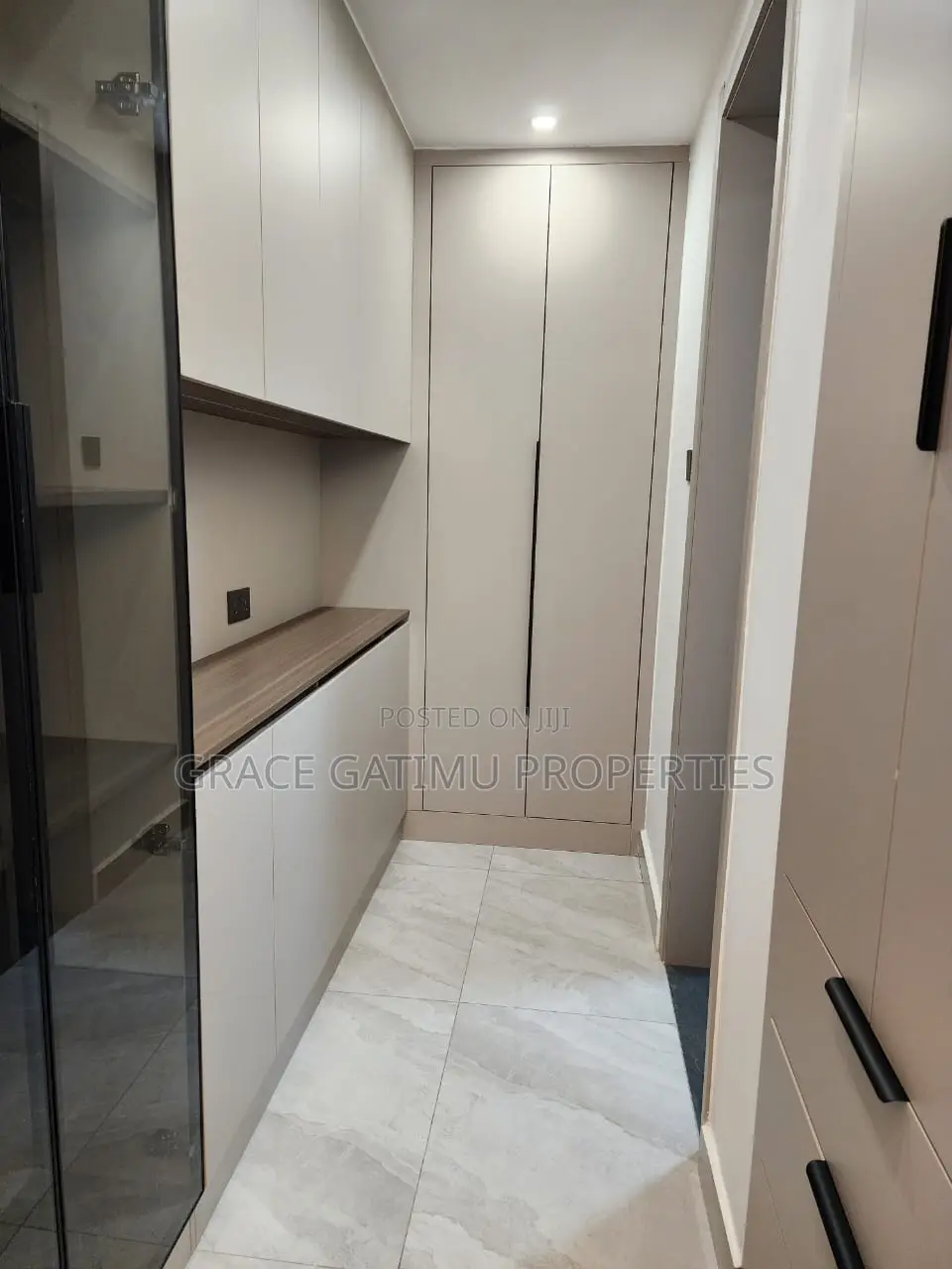 3bdrm Apartment in Mogotio Oak, Raphta Road Area for sale