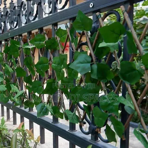 Expandable Bamboo Privacy With Synthetic Leaves-Balcony and Garden