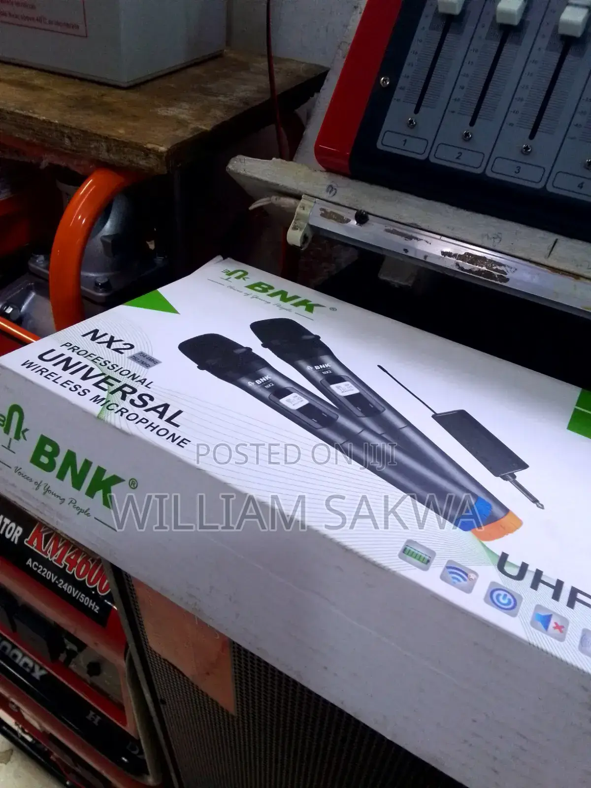 BNK NX2 Universal Wireless Microphone