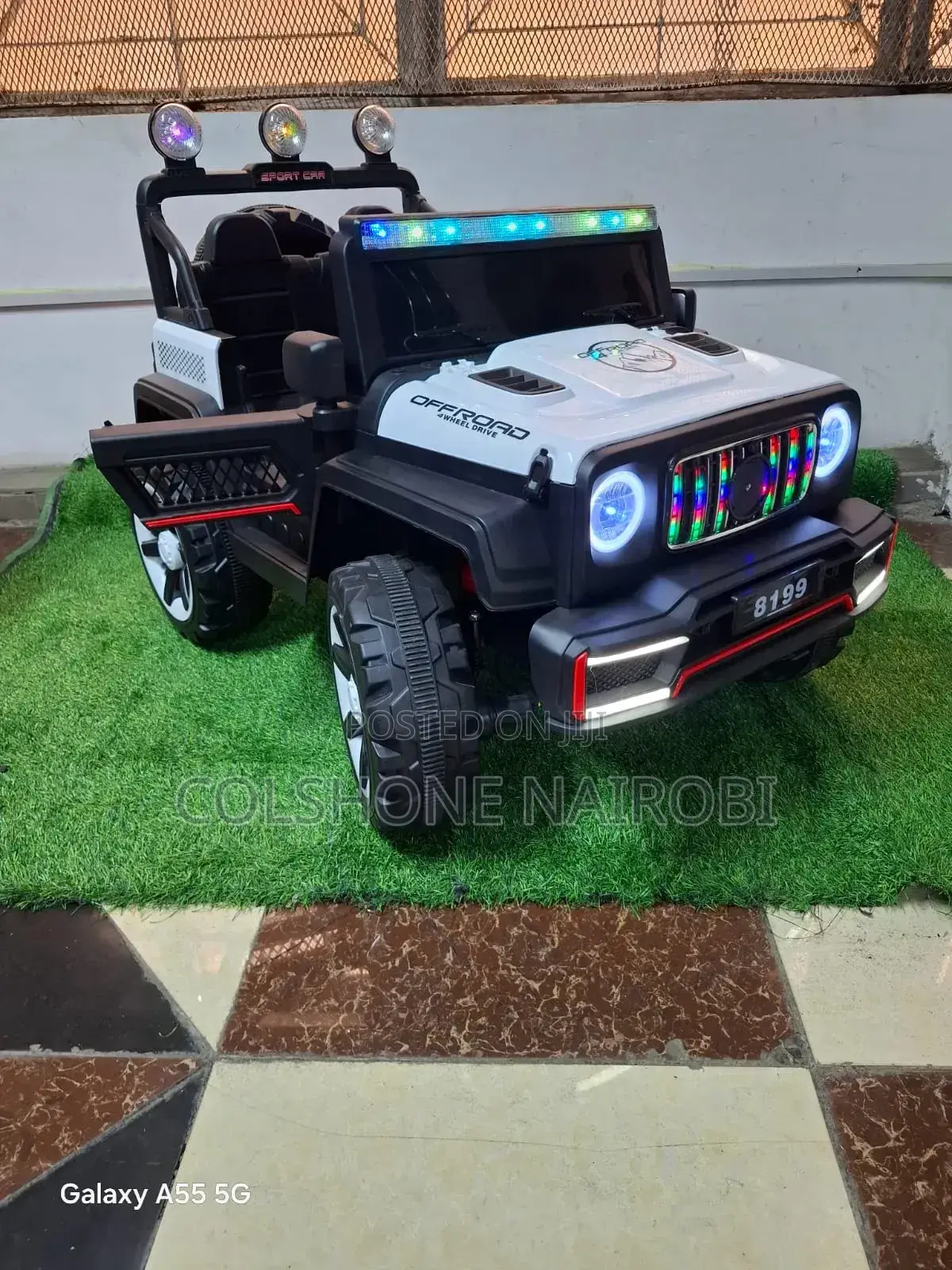 Kids Electric 4WD Off-Road Ride-on Jeep Truck (12V)