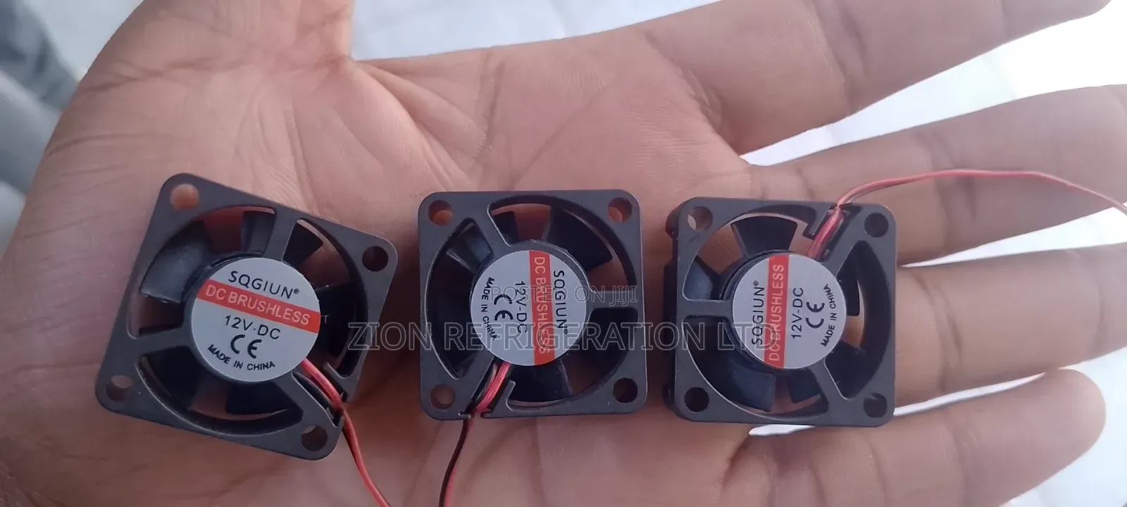 DC 12V Brushless Cooling Fan 30by30by10mm