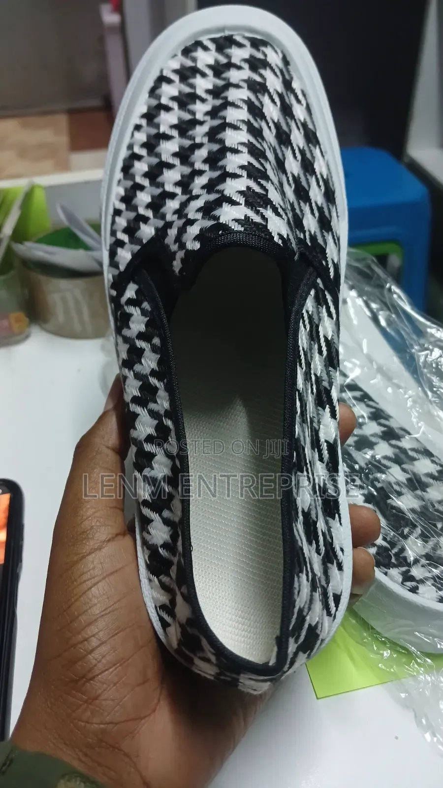 Lady's Sneakers