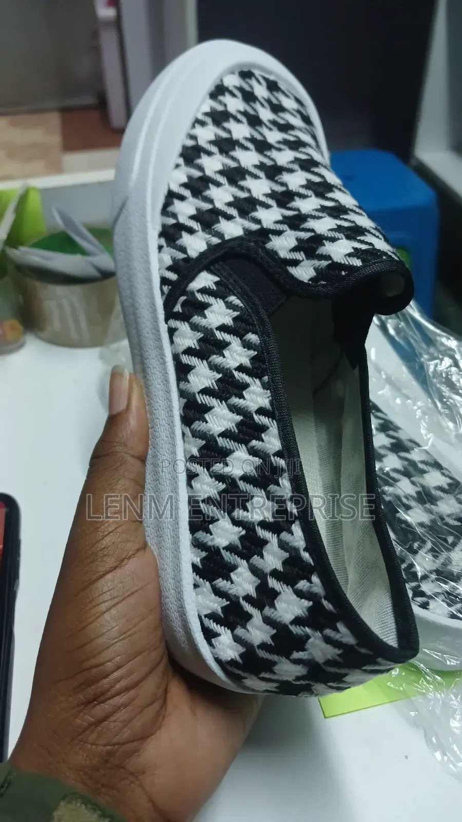 Lady's Sneakers