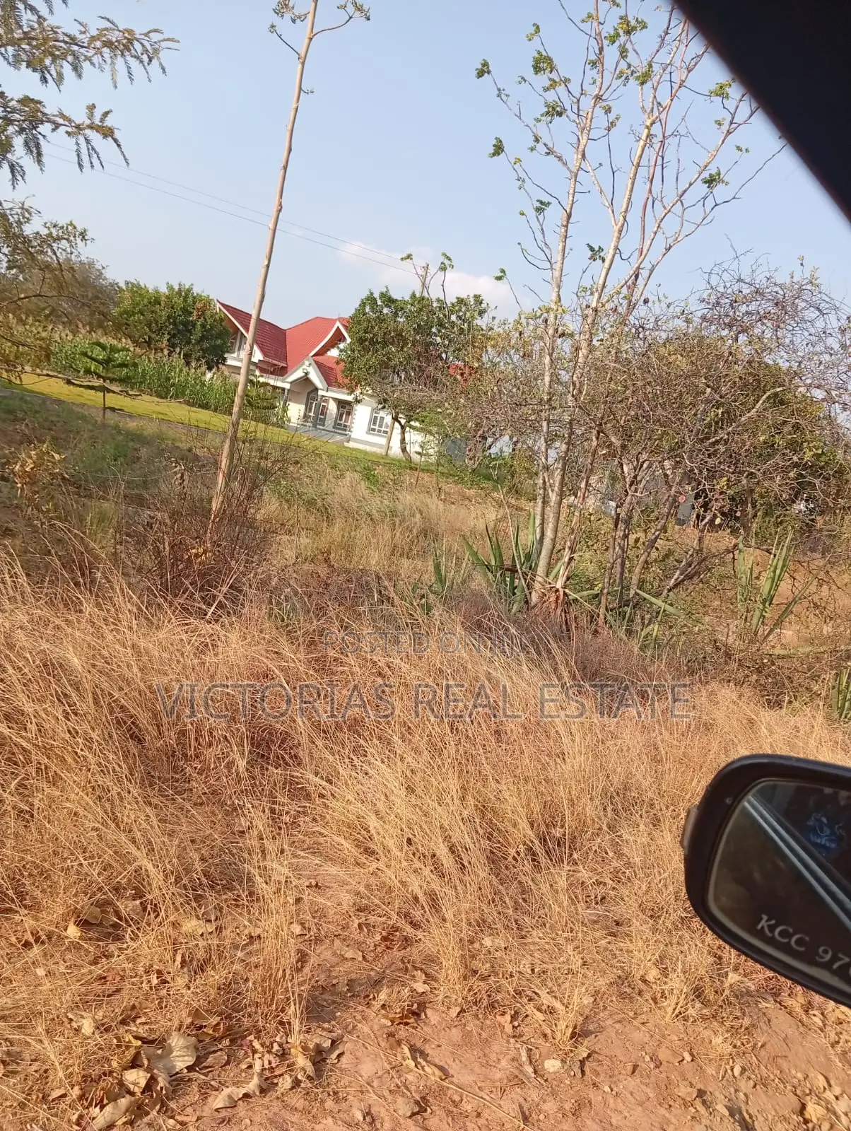Kivaa,masaku Shopping Centre Alomg Kanyonyo Embu Road