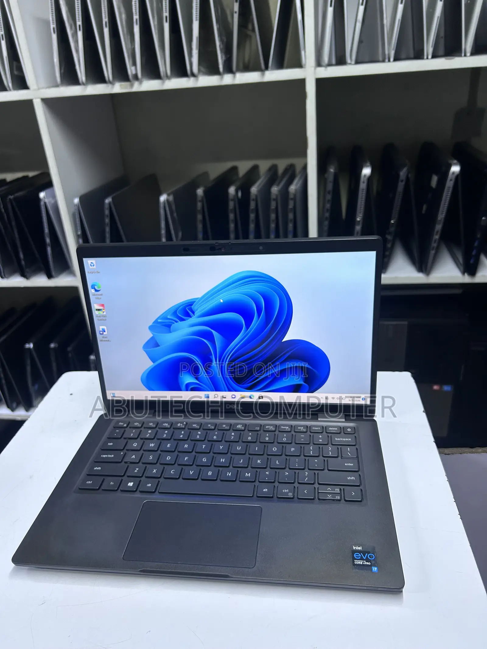Laptop Dell Latitude 7320 32GB Intel Core i7 SSD 256GB