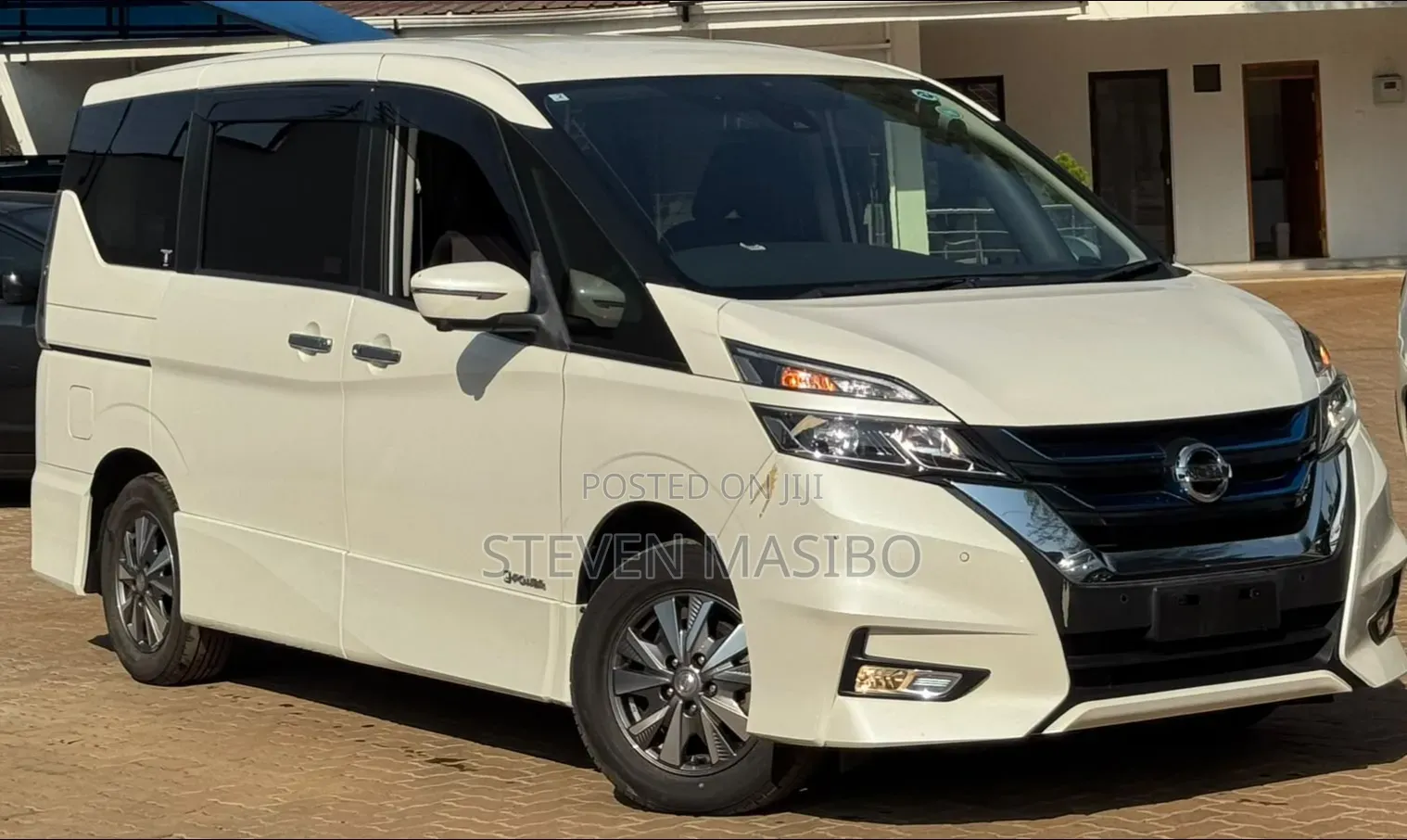 Nissan Serena 2019 White