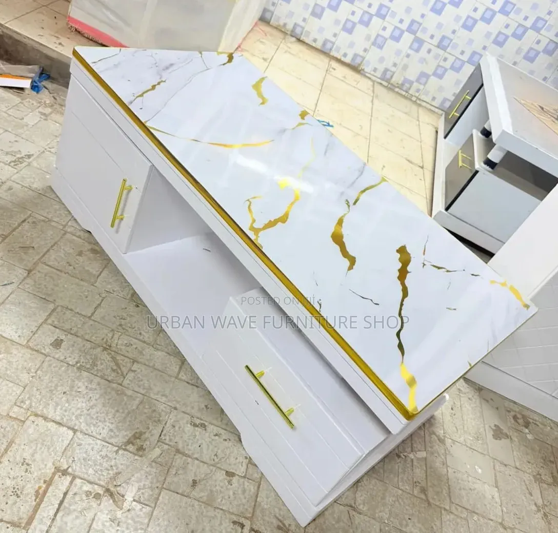 Single Cocktails Tables