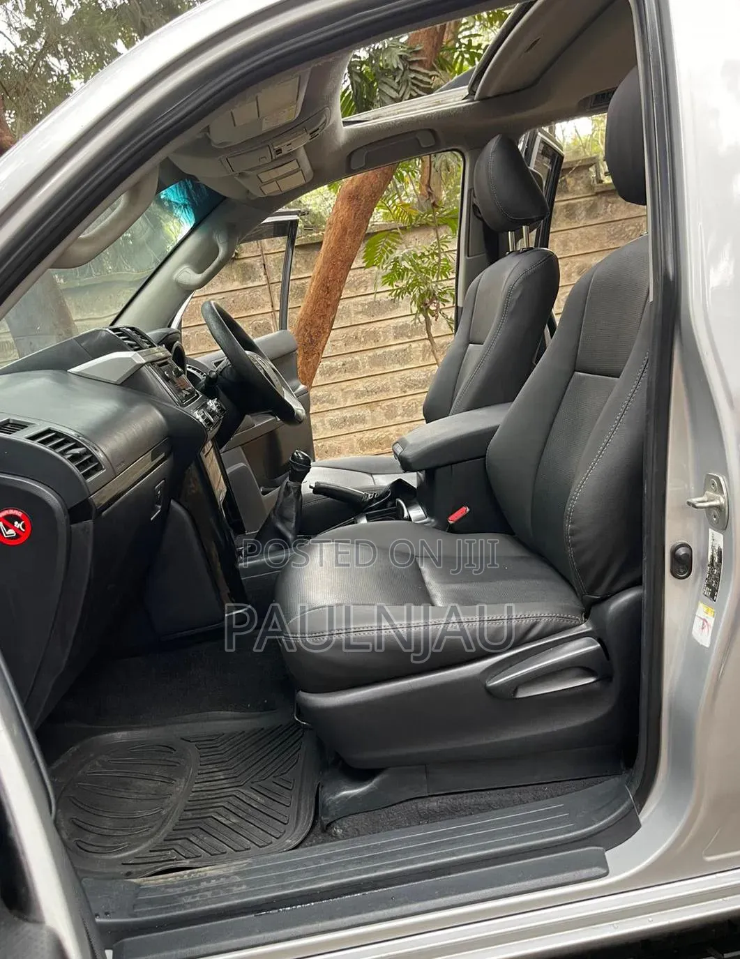 Toyota Land Cruiser Prado 2013