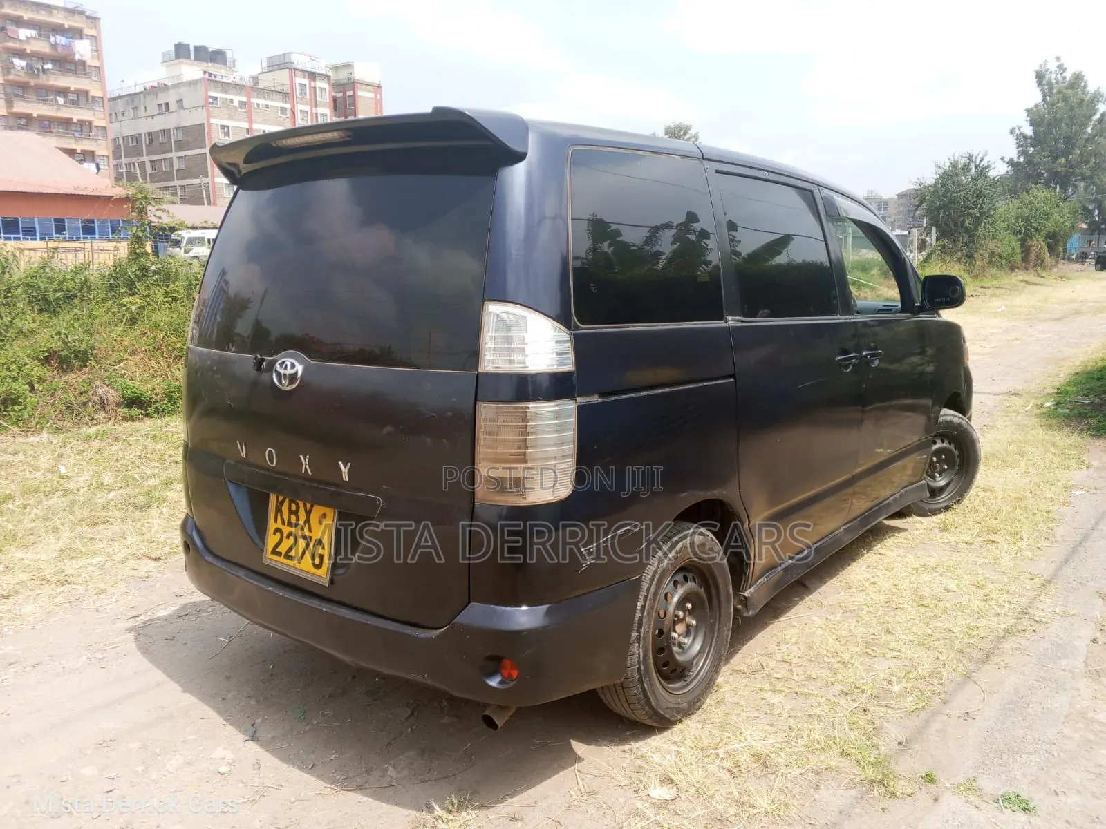 Toyota Voxy 2006 Blue