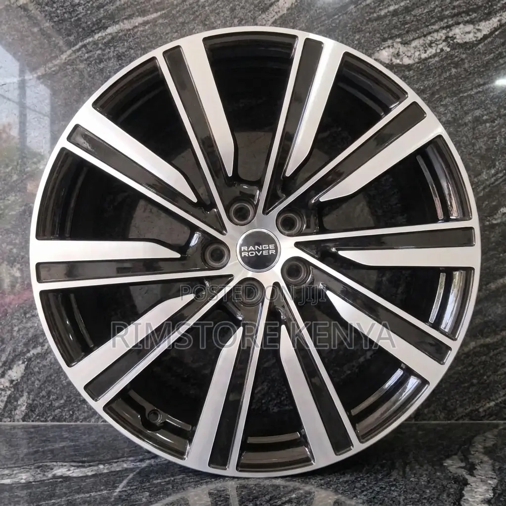 Rim Size 22 Rangerover Vogue.