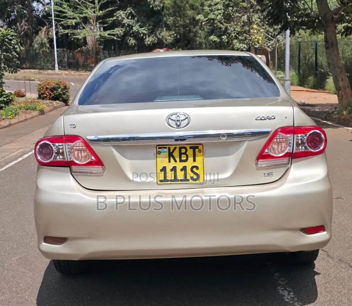 Toyota Corolla 2012 Beige