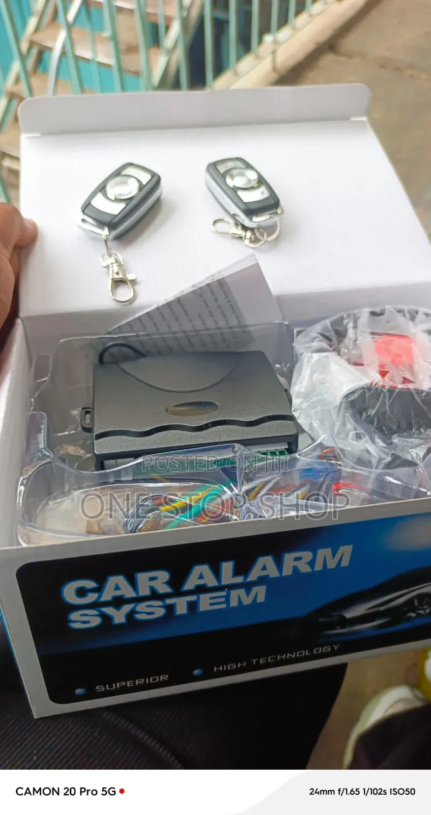 Universal Car Security Alarm System With Remote Control to Open Close