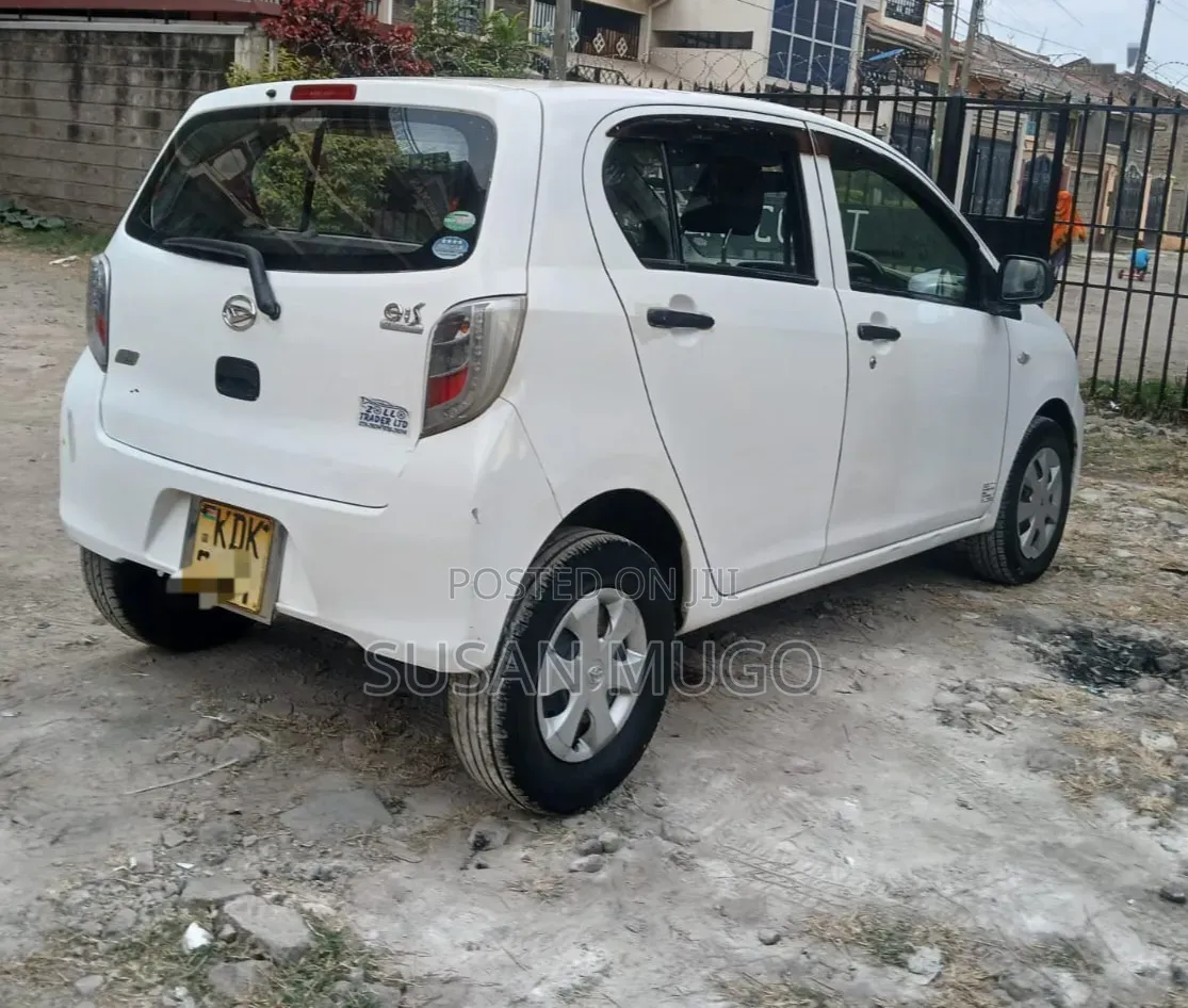 Daihatsu Mira 2015 White