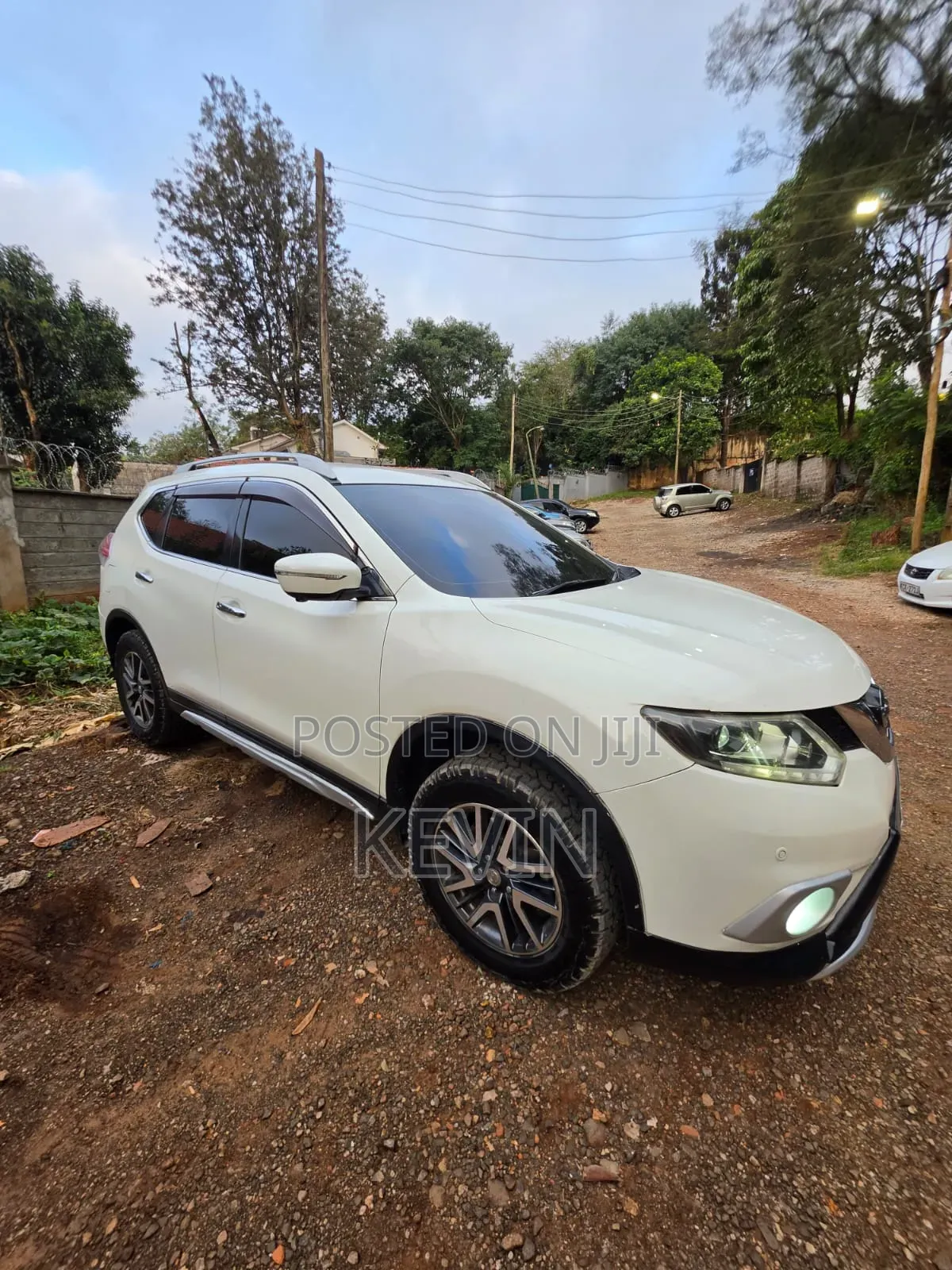 Nissan X-Trail 2.0 Petrol AWD 2014 White