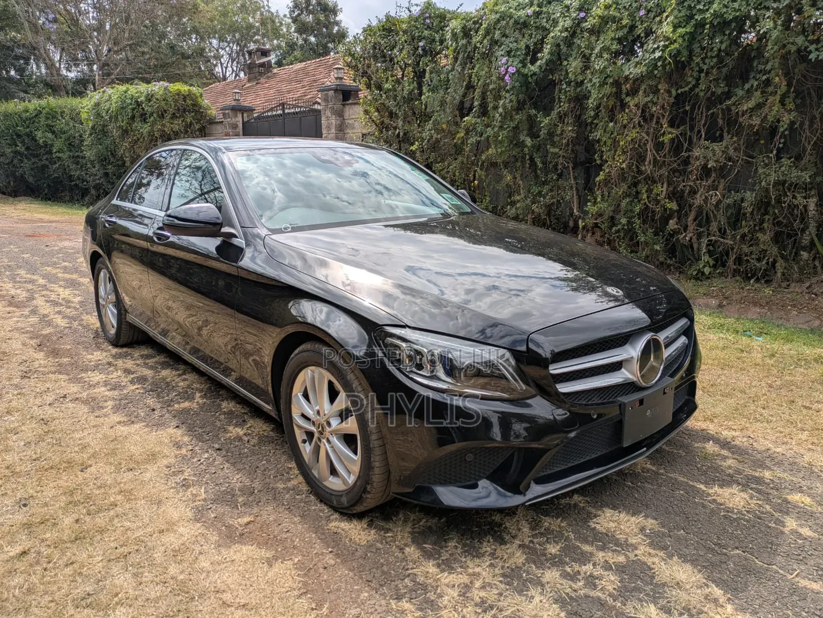Mercedes-Benz C200 2019 Black