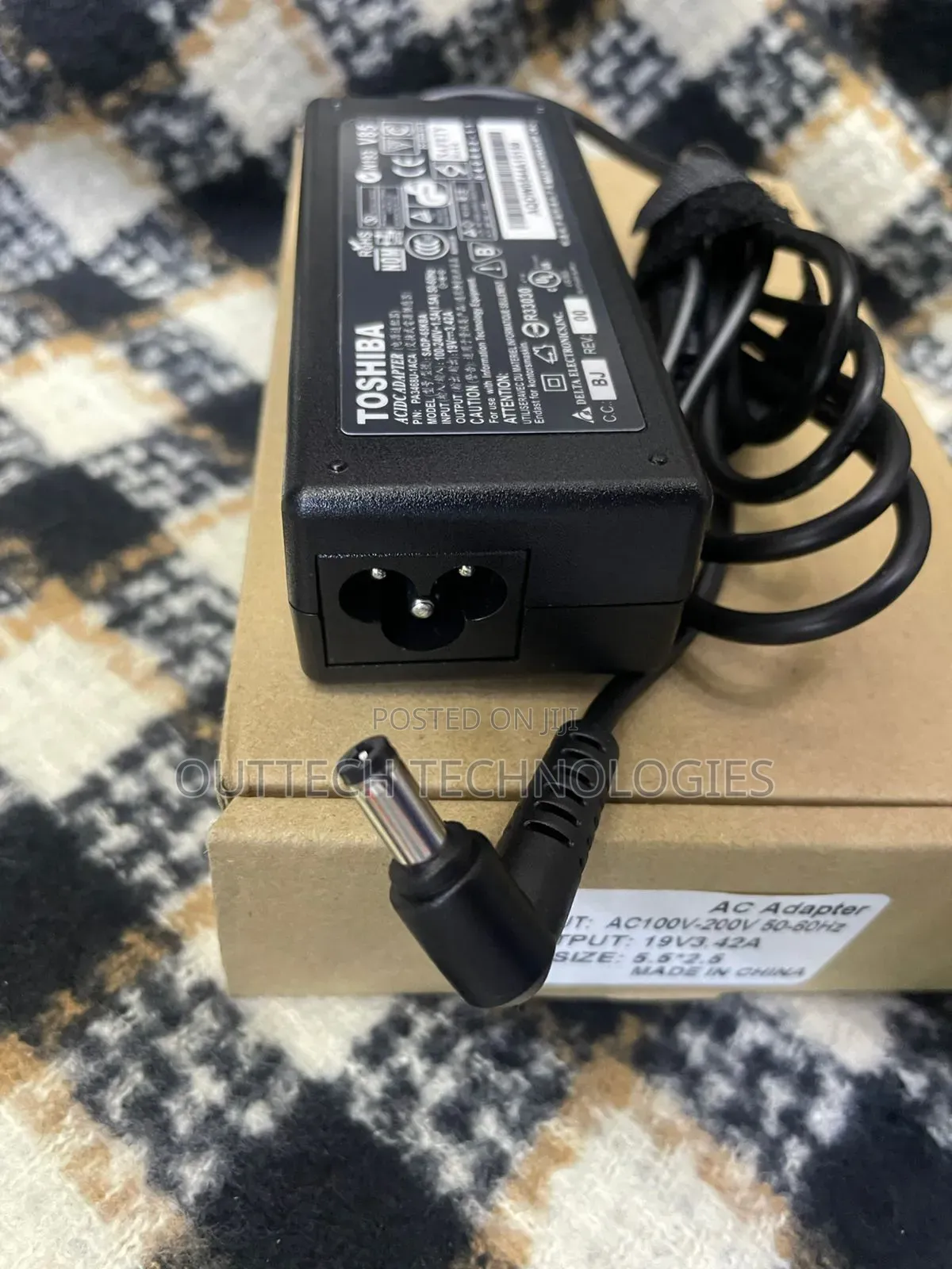 Toshiba Laptop Charger Adapter 19V 3.24A (65W)