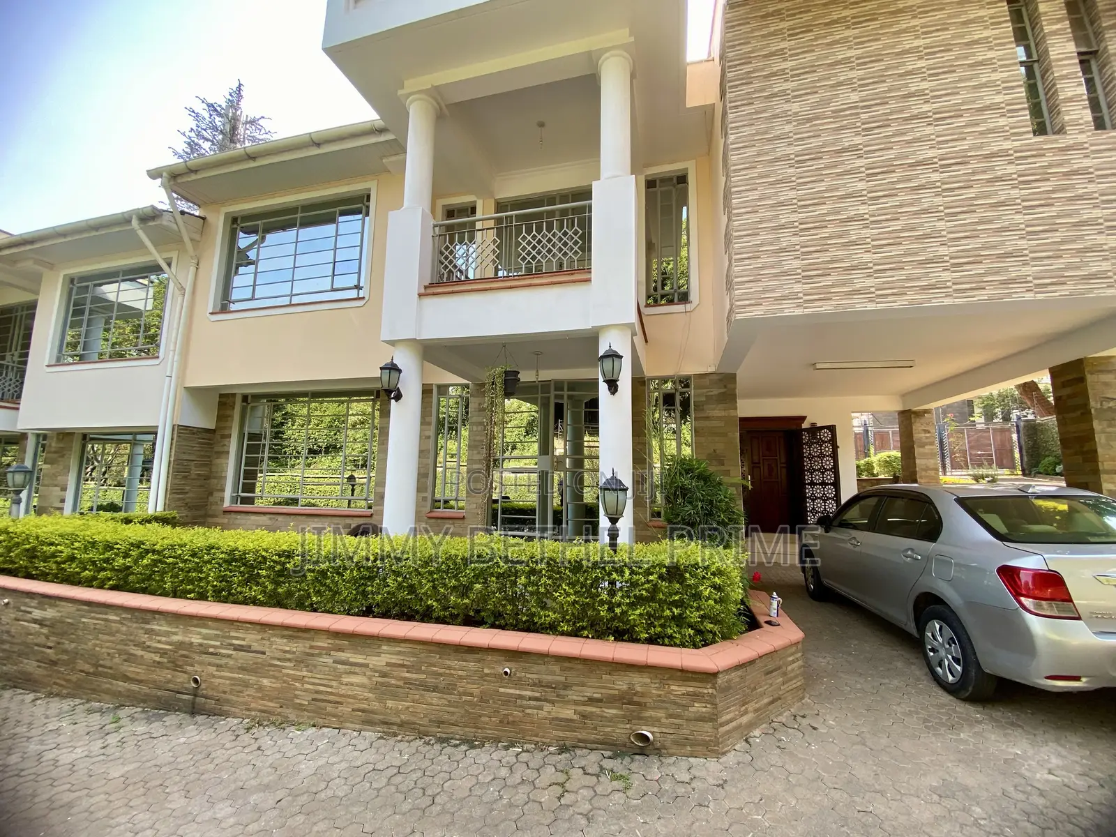 5bdrm Townhouse / Terrace in Spring Valley for rent