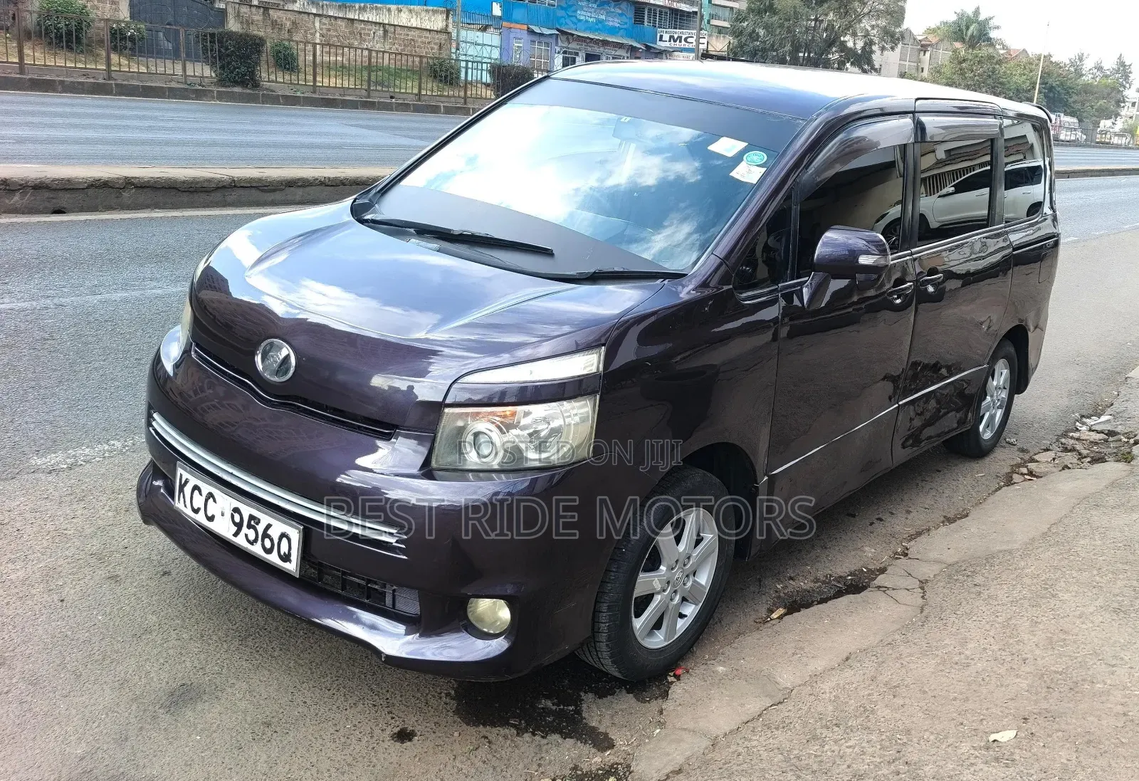 Toyota Voxy 2008 Blue
