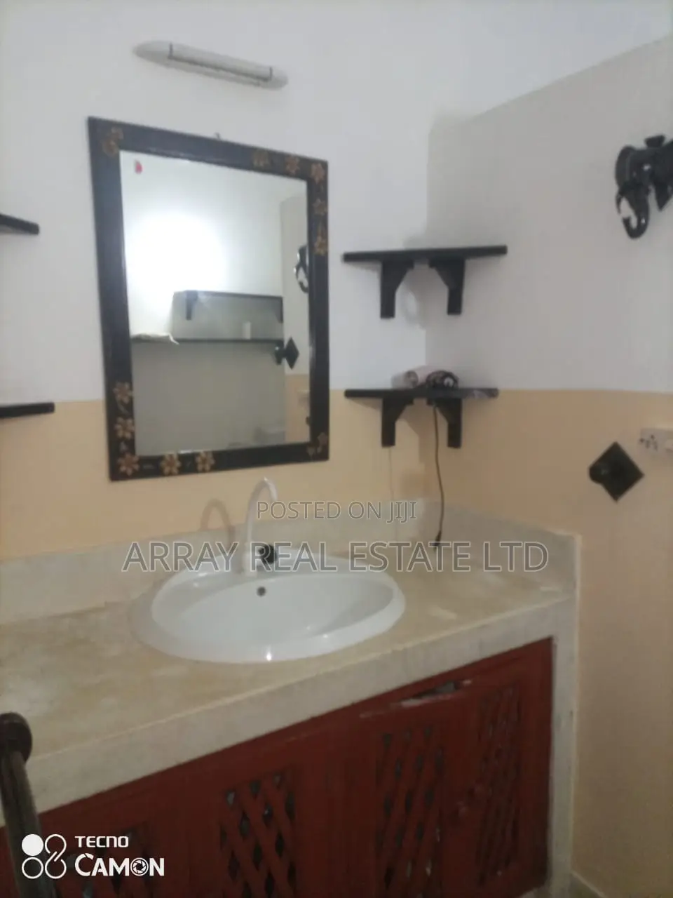 Furnished 2bdrm Villa in Town Centre for sale