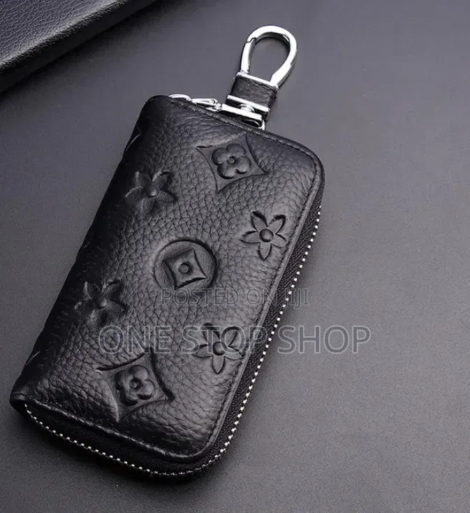 Compact Multifunctional Zippered Key Holder Pouch