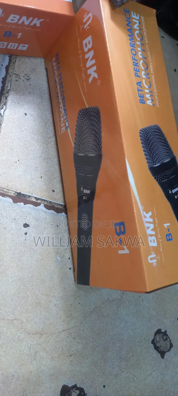 BNK B-1 Wired Microphone