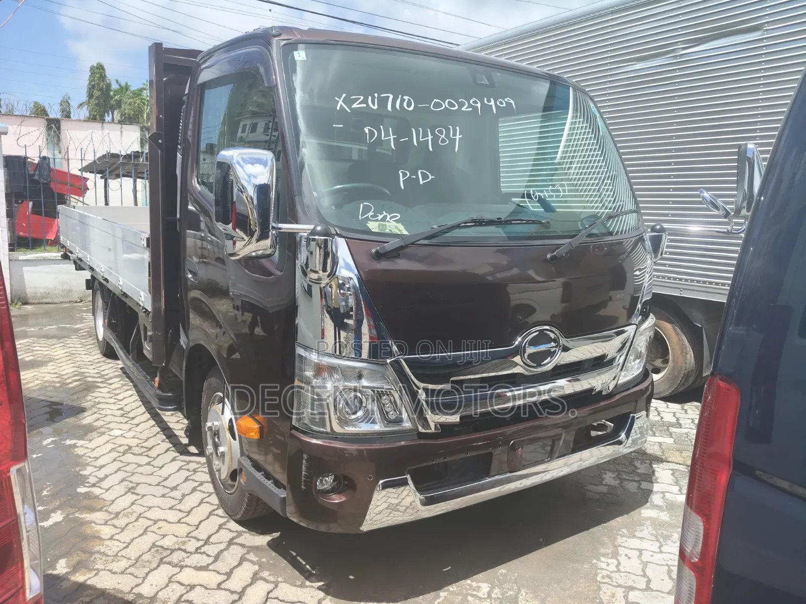 Hino Deutro