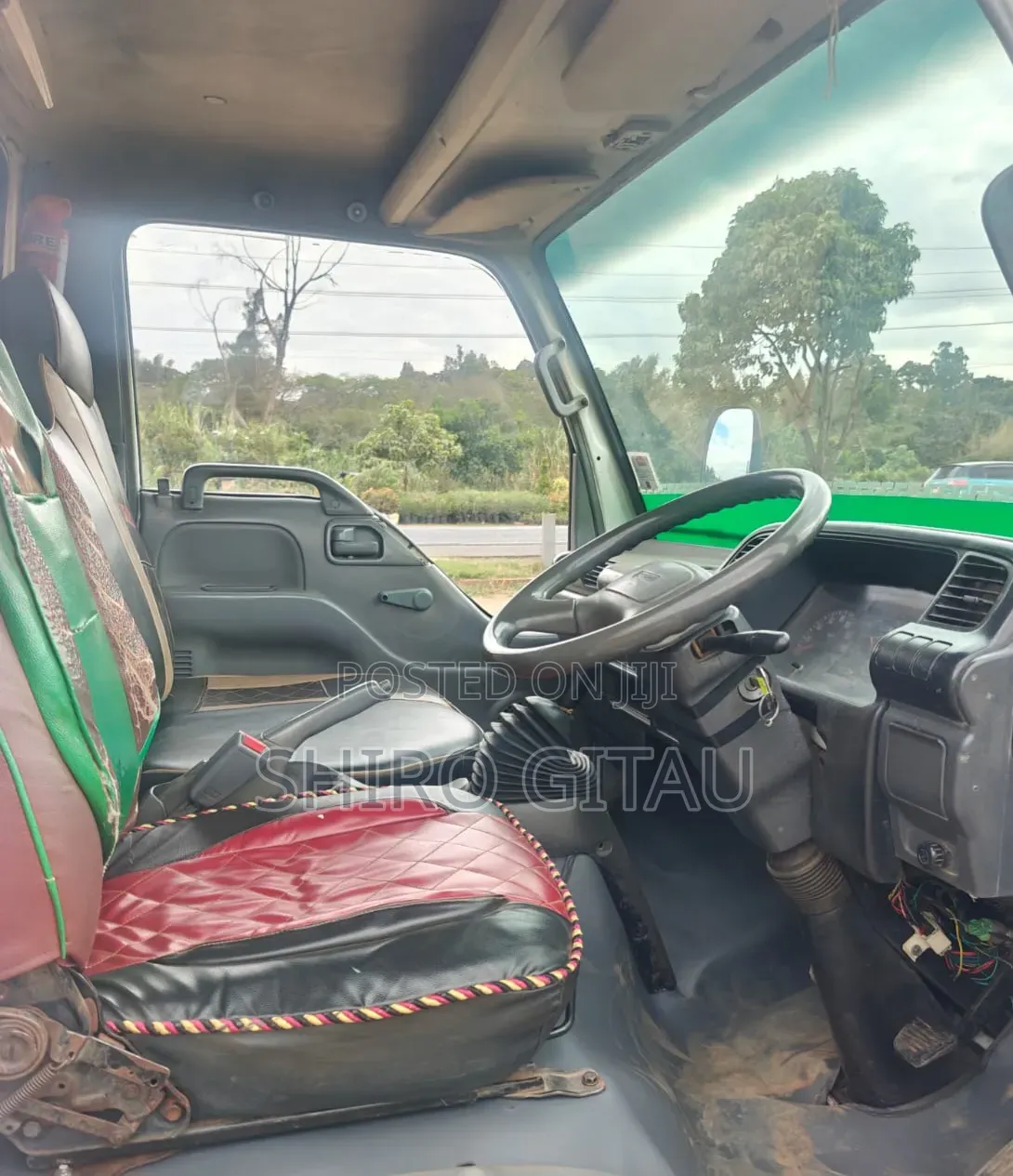 Isuzu NKR Local