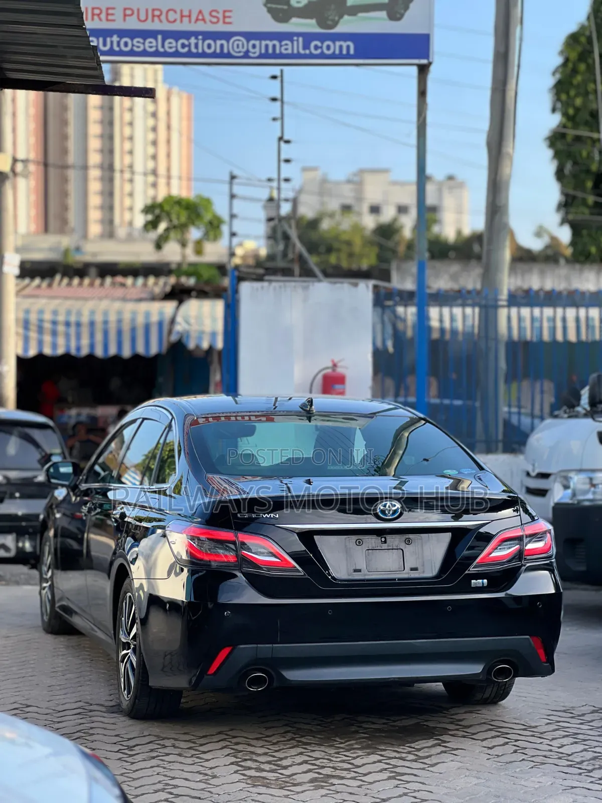 Toyota Crown 2018 Black
