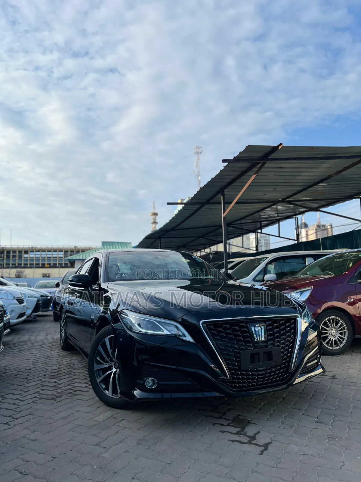 Toyota Crown 2018 Black