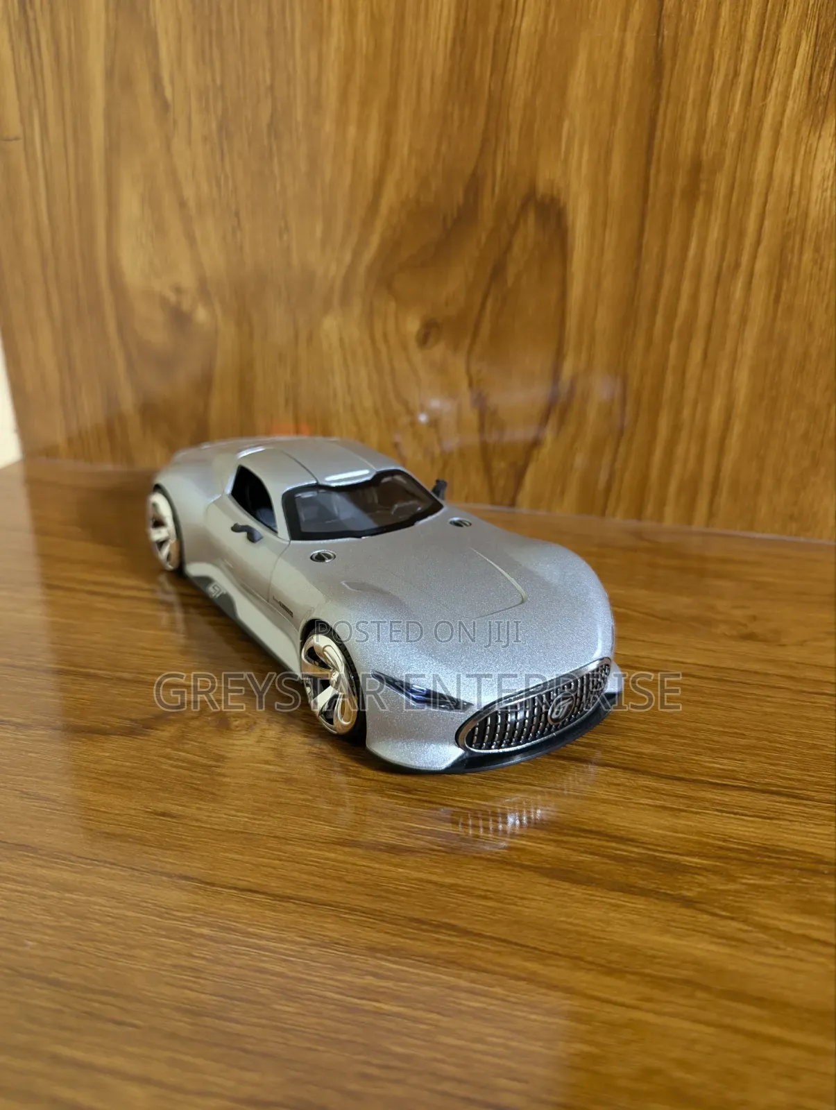 Diecast Model Car Mercedes AMG Vision GT Racing Super Car