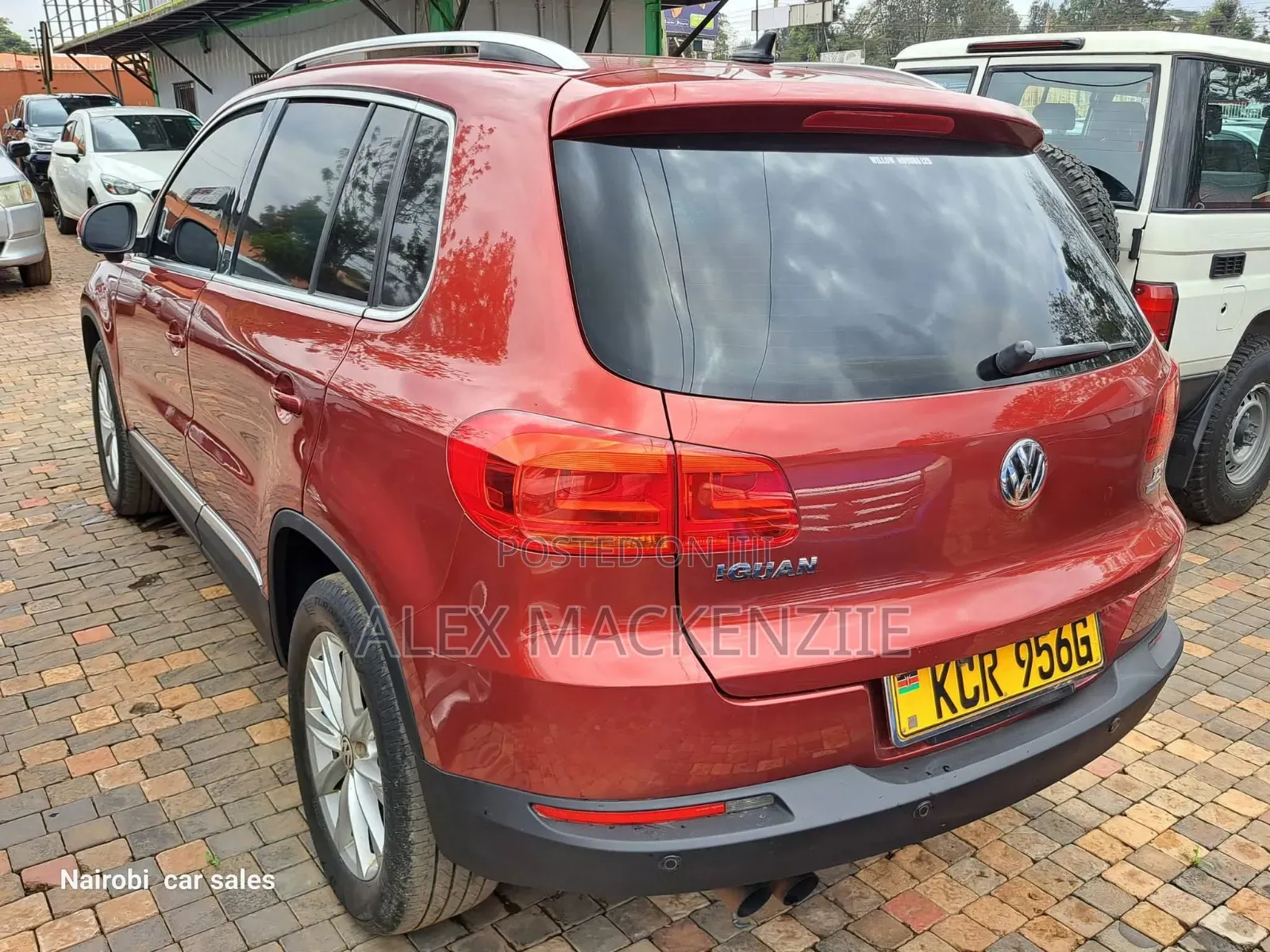 Volkswagen Tiguan 2011 Red
