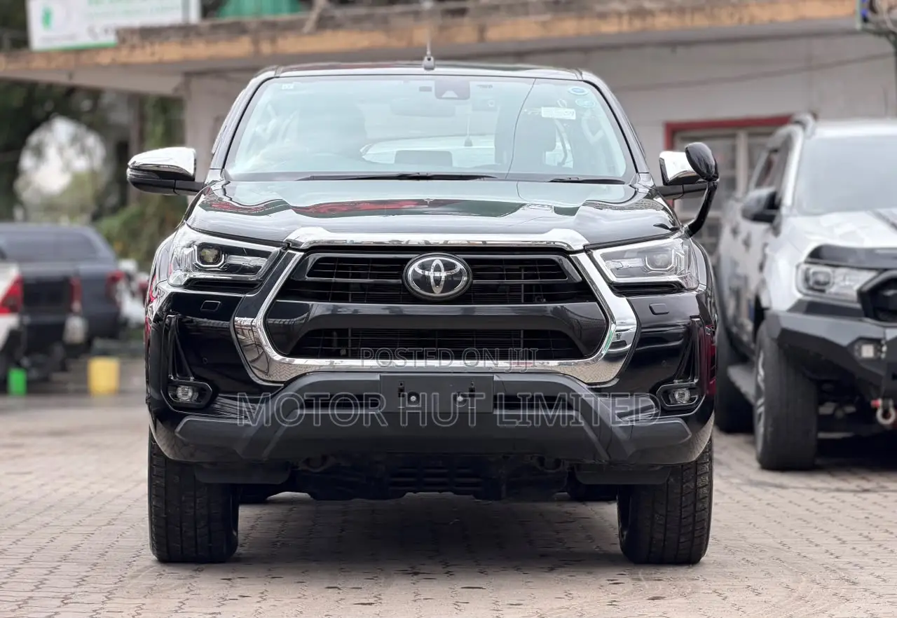 Toyota Hilux 2.4 Diesel 2020 Black