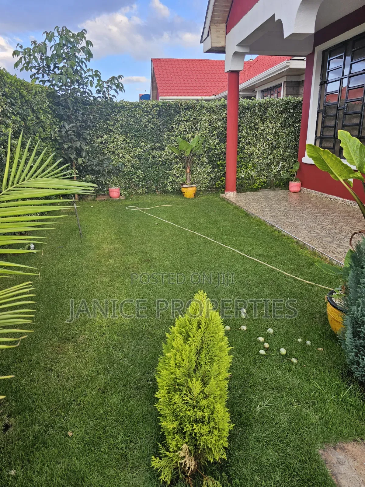 3bdrm Bungalow in Orchard Park Estate, Kenyatta Road / Theta for rent
