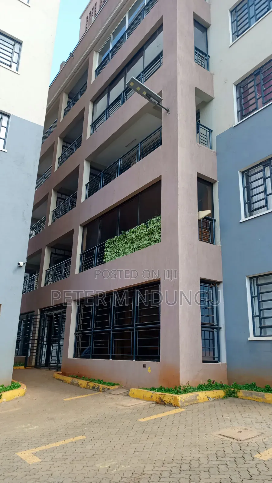 Furnished 2bdrm Apartment in Maziwa for sale