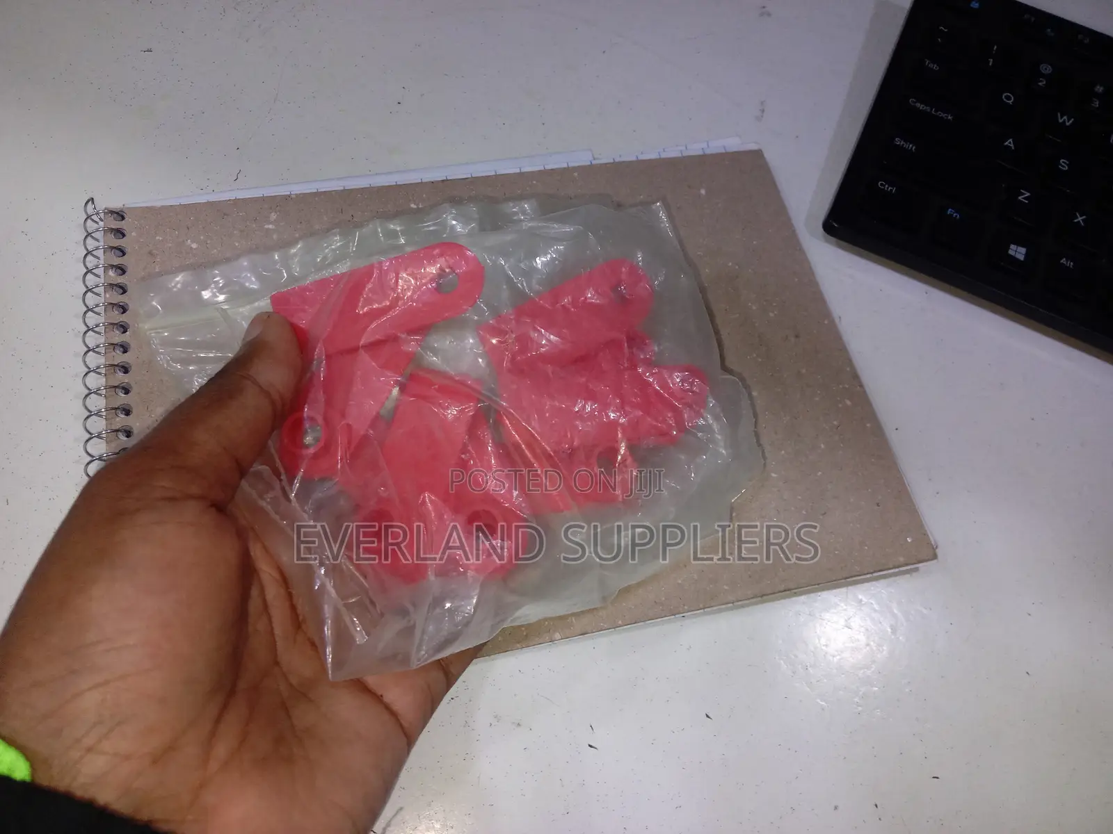 Ear Tags - Fade-Resistant Colors