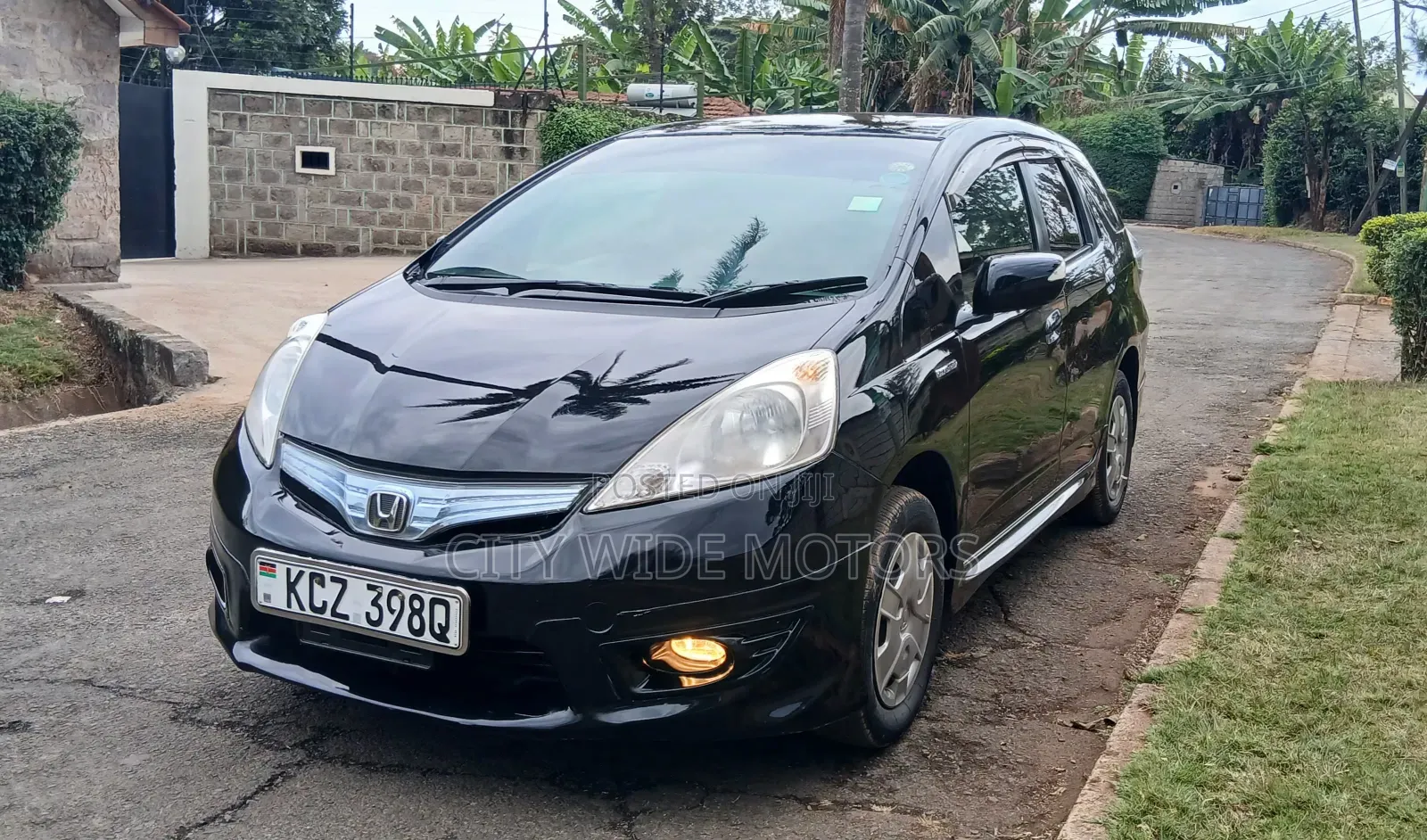Honda Fit Shuttle 2013 Black