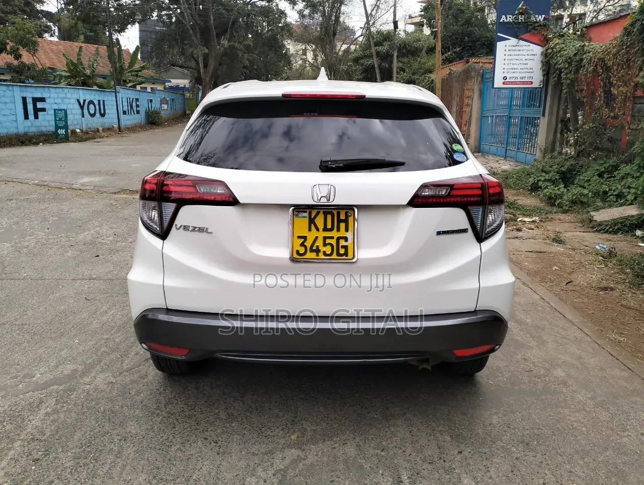 Honda Vezel 1.5 2WD 2015 White