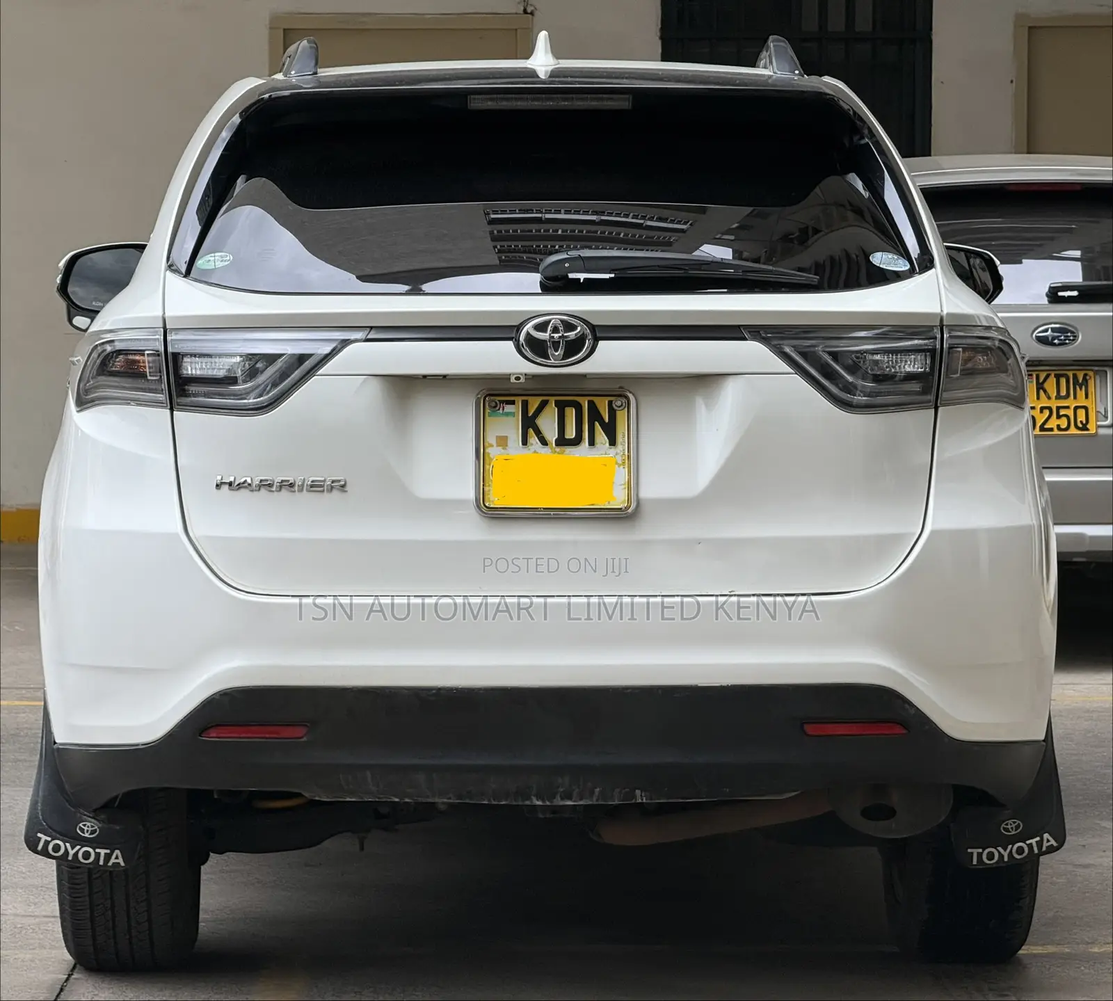 Toyota Harrier 2.0 2017 White