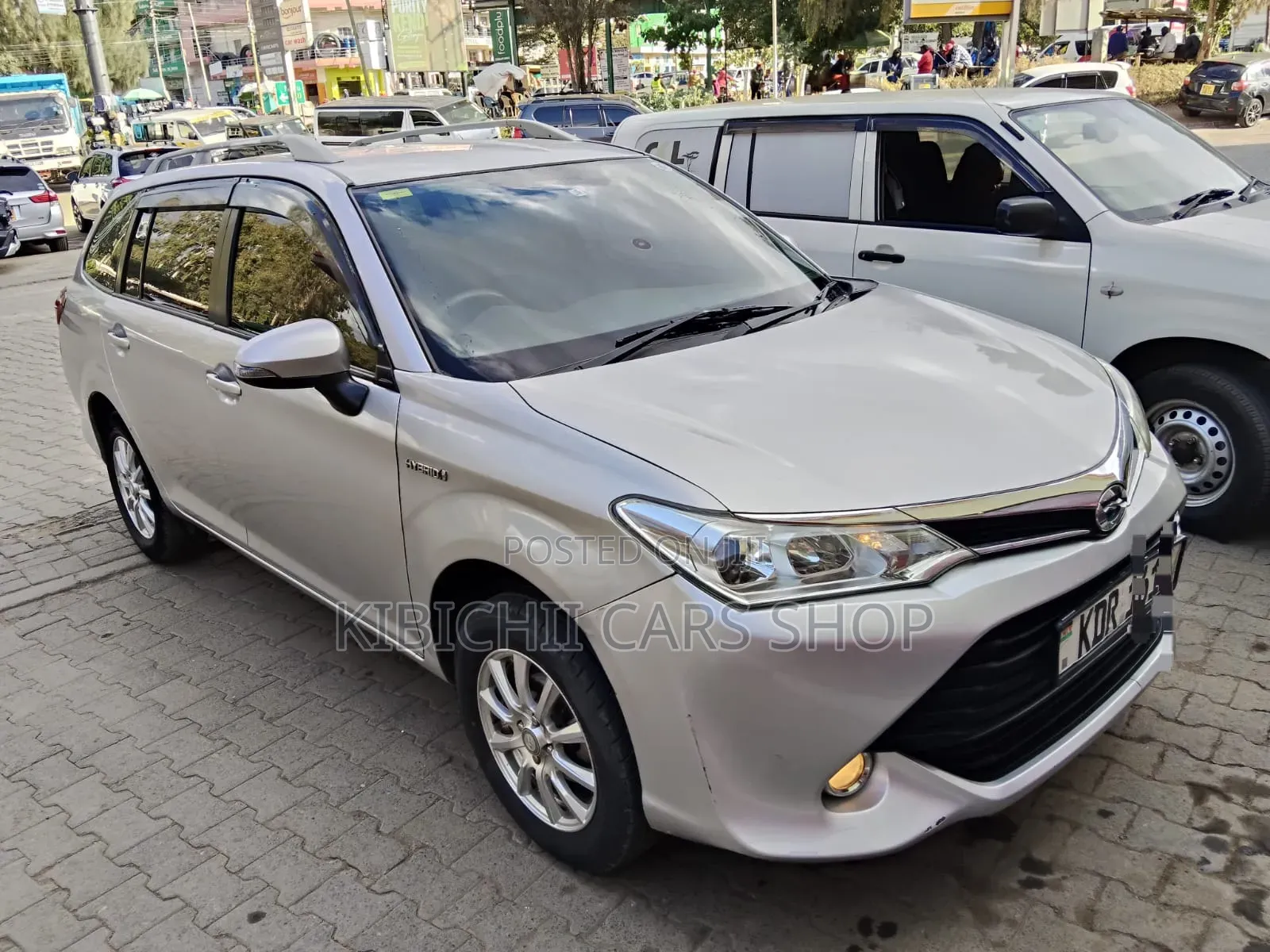 Toyota Corolla Fielder 1.5 Hybrid FWD 2017 Silver