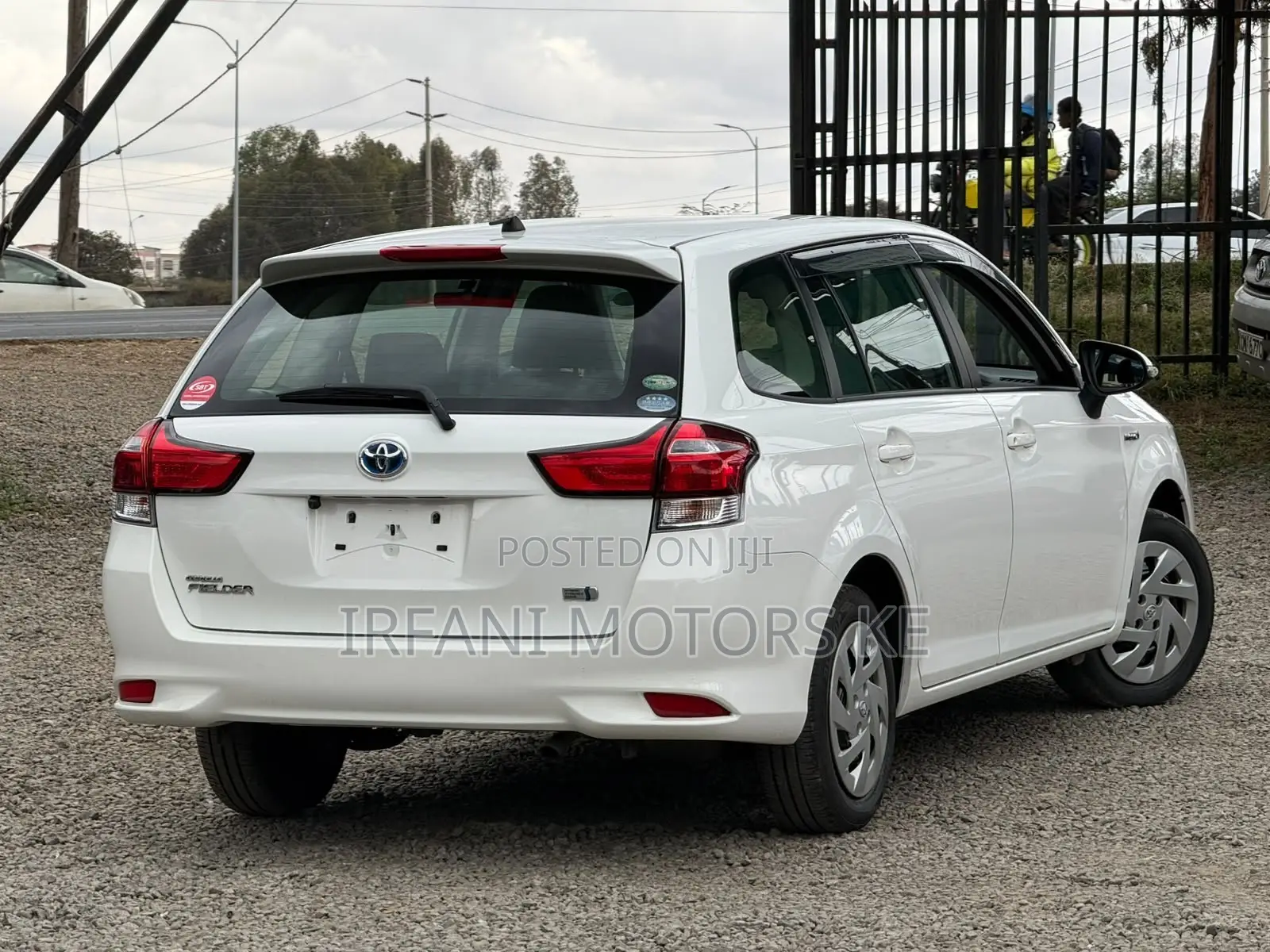 Toyota Corolla Fielder 1.5 Hybrid FWD 2019 Pearl