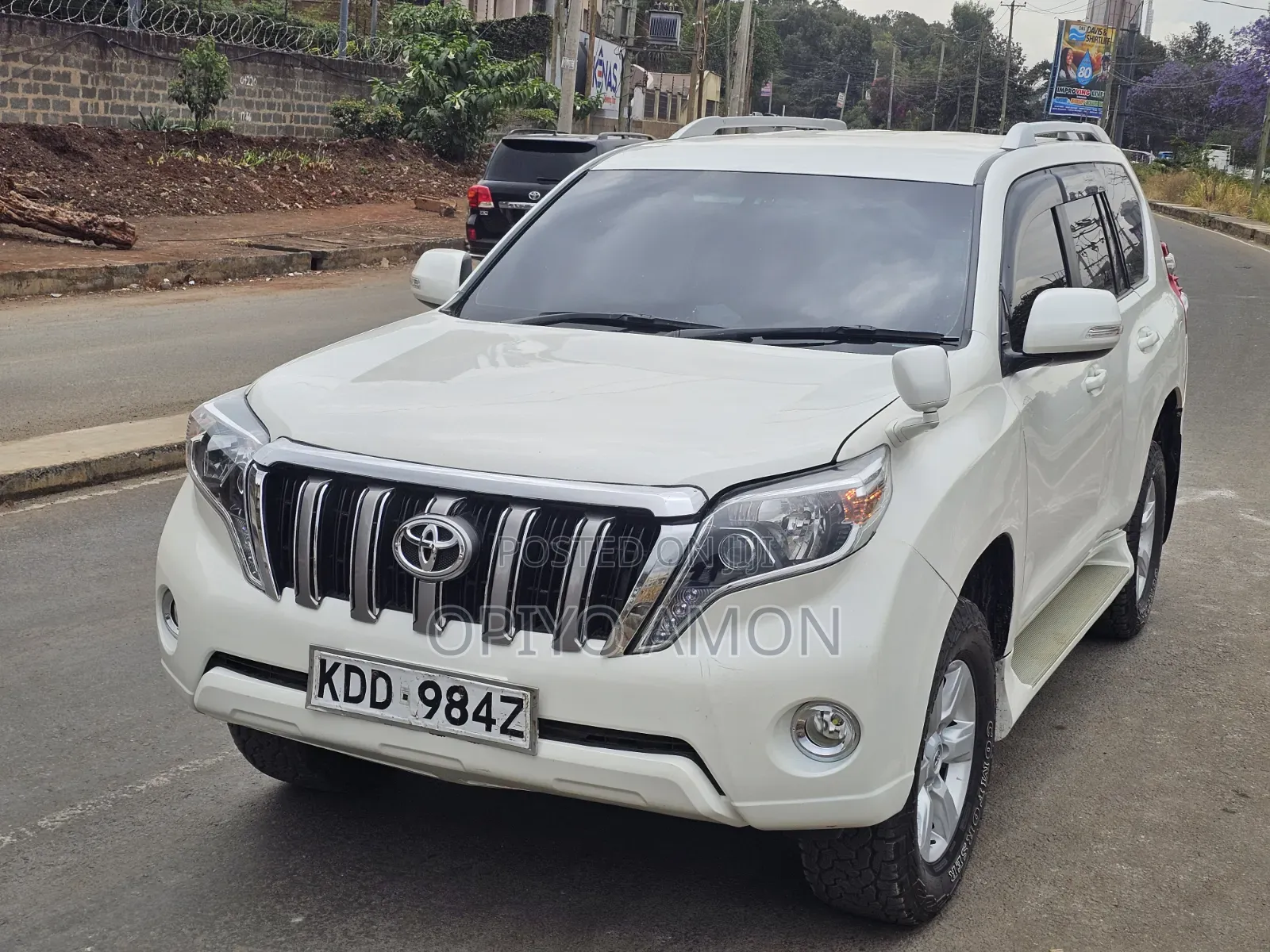 Toyota Land Cruiser Prado 2014 White