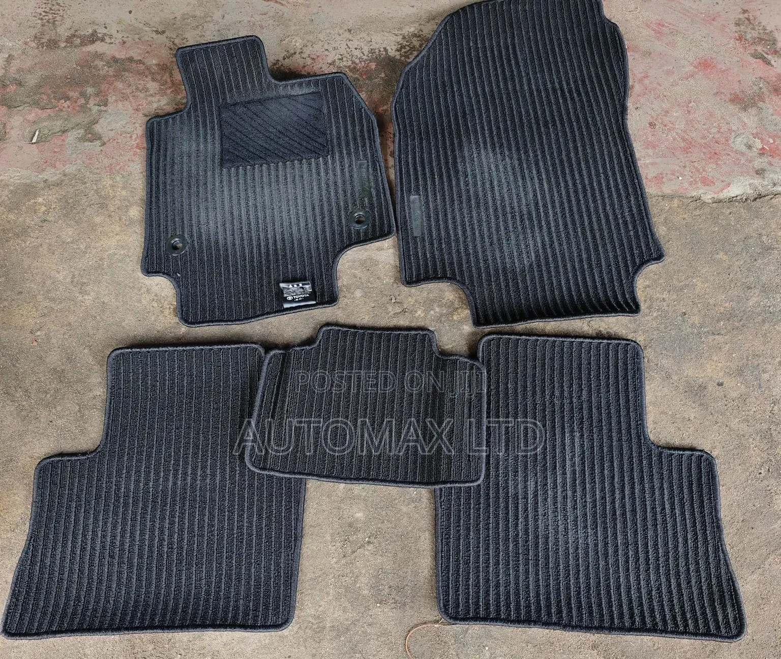 MXUA80/85, Toyota Harrier, Yr2020+ Original Floor Mats (Ex-Japan)