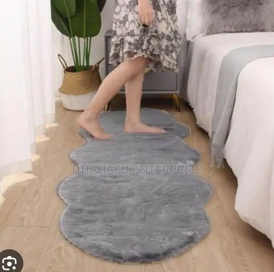 Luxury Rabbit Fur Bedside Rug – Ultra Soft, 60x180cm