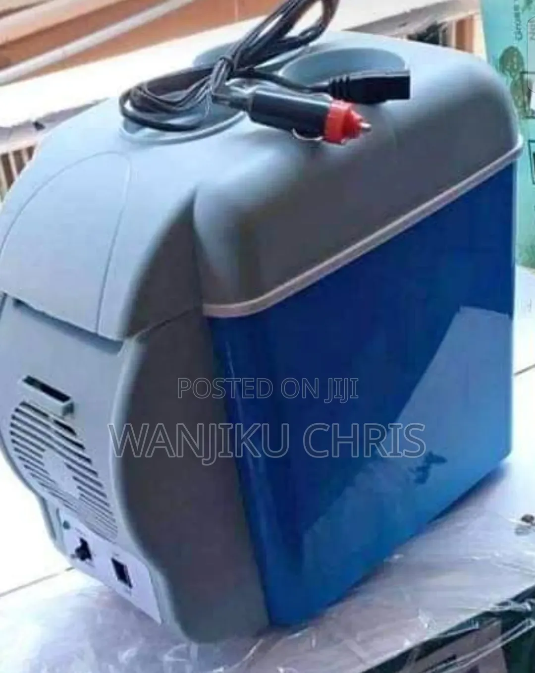 Mini Car Refrigerator 7.5litres(DC Powered)
