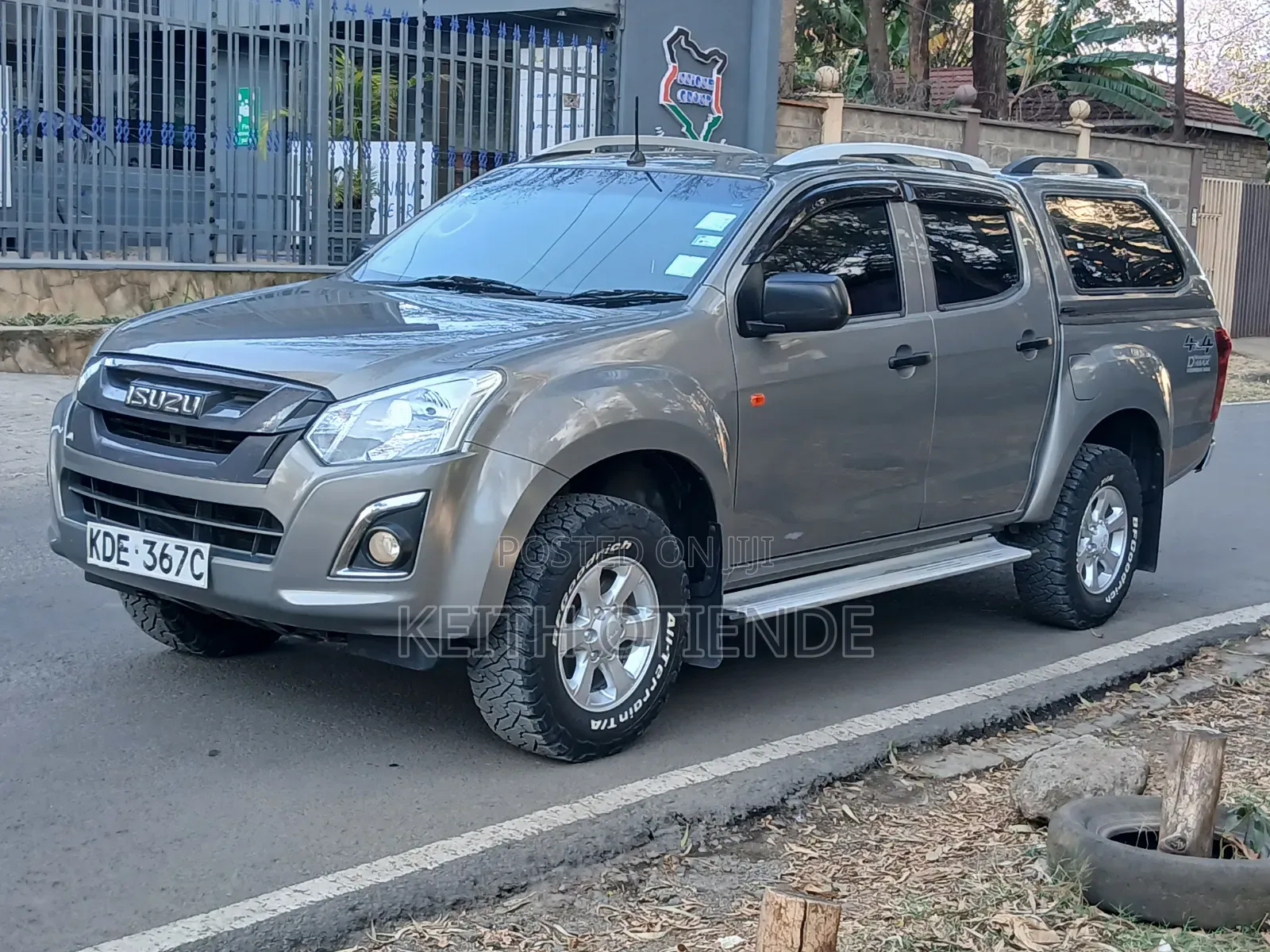 Isuzu D-MAX 2022 Gray