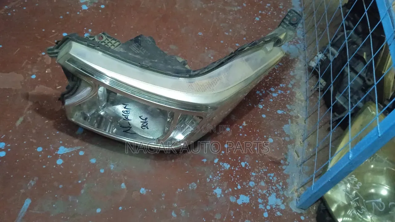 Honda N WGN 2015 Headlight