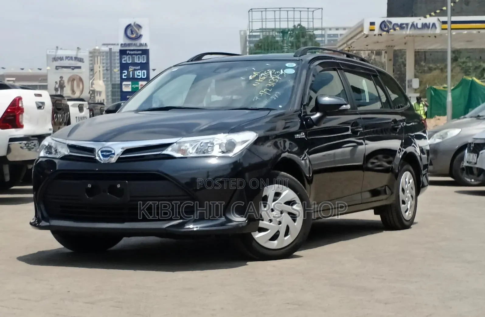 Toyota Corolla Fielder 1.5 Hybrid FWD 2020 Black
