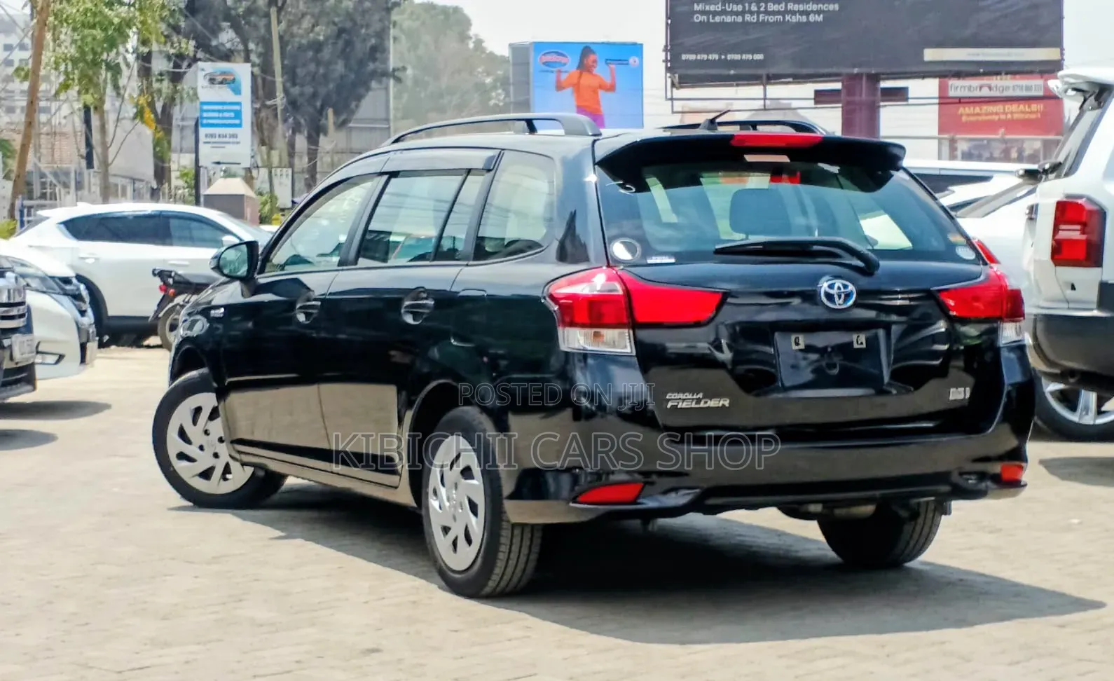 Toyota Corolla Fielder 1.5 Hybrid FWD 2020 Black