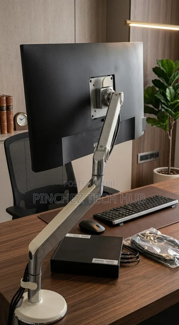 Dell P24 Inch Monitors
24 Inch Edge to Edge Monitor
Egonomic Arm